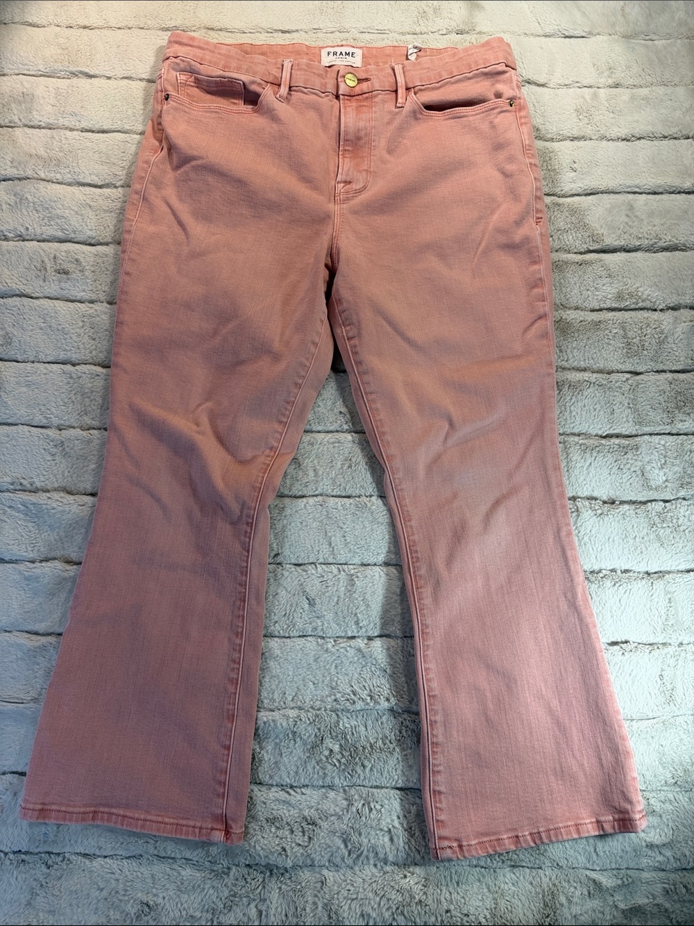 Frame Denim Pink Peony Le Crop Mini Boot Cut Jeans, 33.